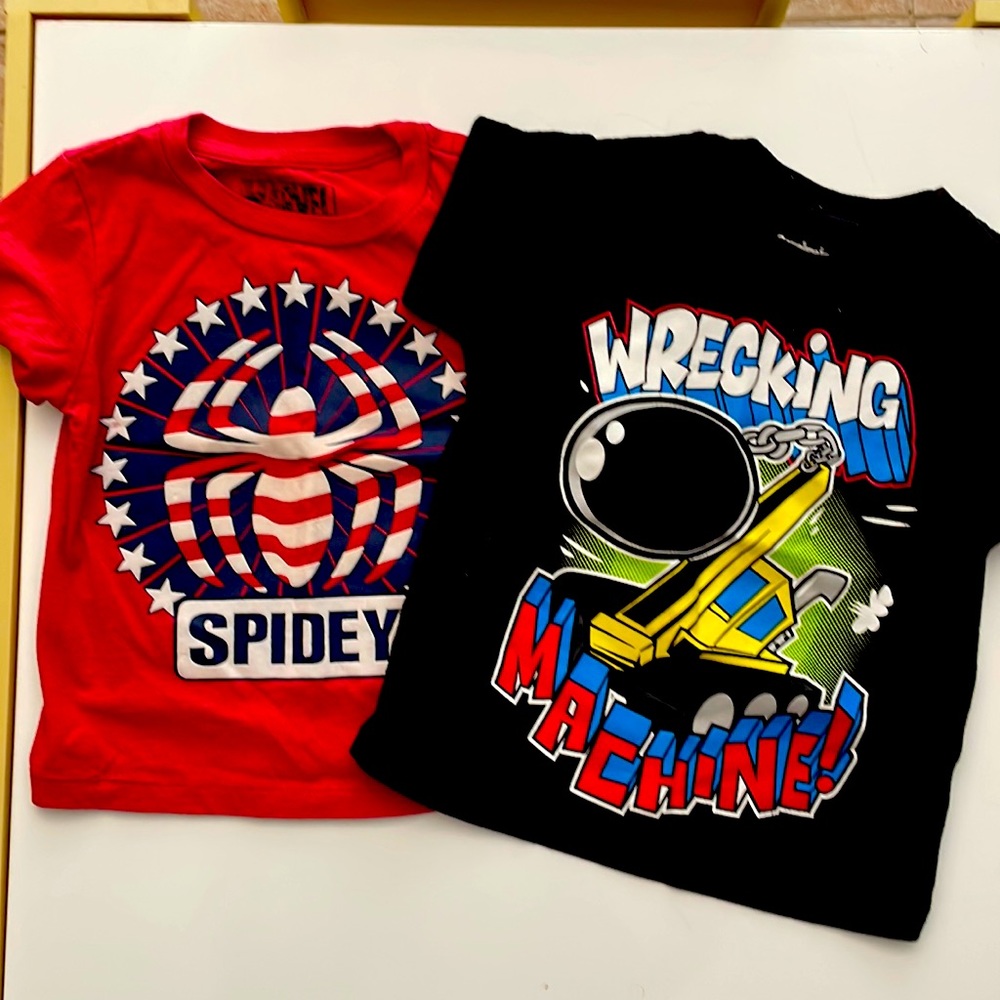 Two 3T short sleeve tops - MARVEL SPIDER MAN / GARANIMALS WRECKING MACHINE‎ 3T
